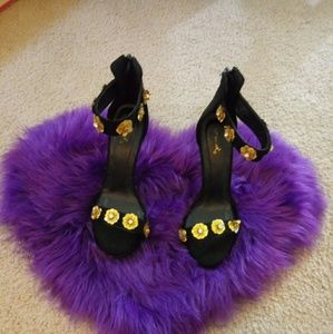 Black & Gold heels
